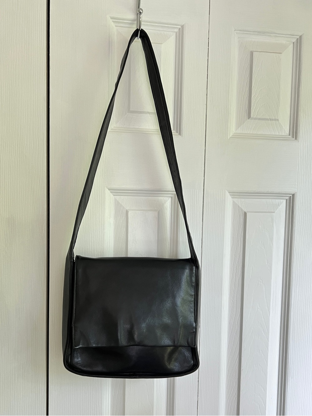 Danier Black Leather Shoulder Bag Purse